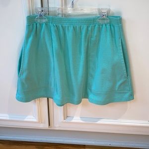 Tennis/sport skirt. Elastic waist. Side pockets. Size XS. Michele Palmer.